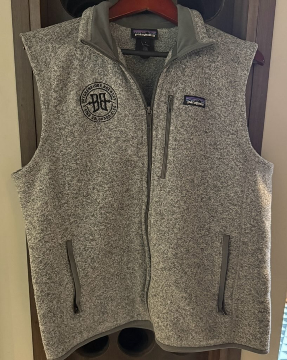 Patagonia Better Sweater Vest – Men's Large – Gray – Breckenridge Brewery Logo